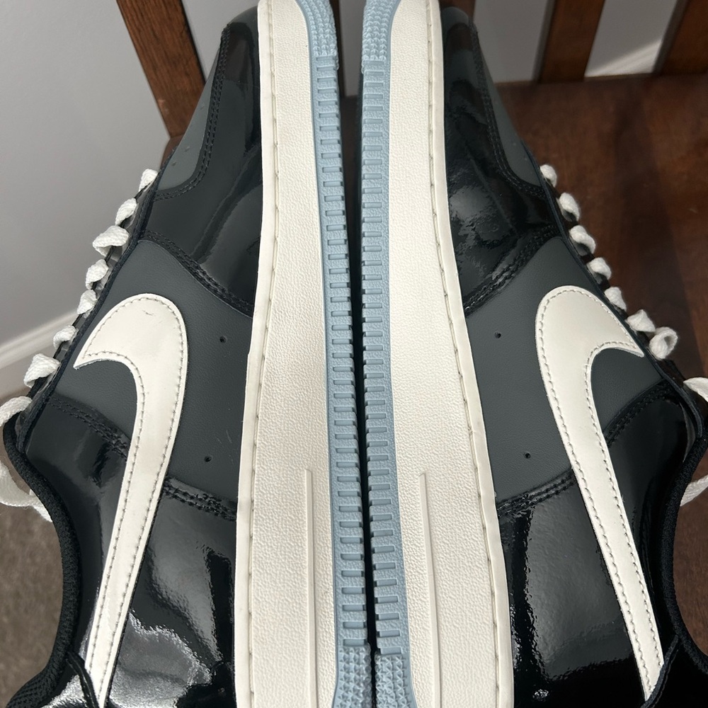 Nike Air Force 1 Low Black Iron Grey Patent Sneakers IB7676-001 Men's 8 - Picture 7 of 10